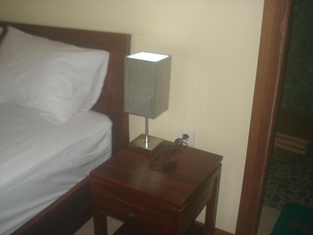 Mulia Home Stay Νούσα Ντούα Δωμάτιο φωτογραφία